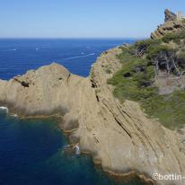 Vue sur la grande calanque de l'île verte
